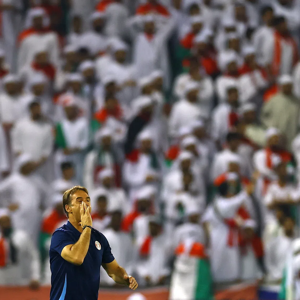 Soccer Football - FIFA World Cup - AFC Qualifiers - Group A - Qatar v United Arab Emirates - Jassim Bin Hamad Stadium, Doha, Qatar - October 14, 2025 Qatar coach Julen Lopetegui reacts REUTERS/Ibraheem Al Omari