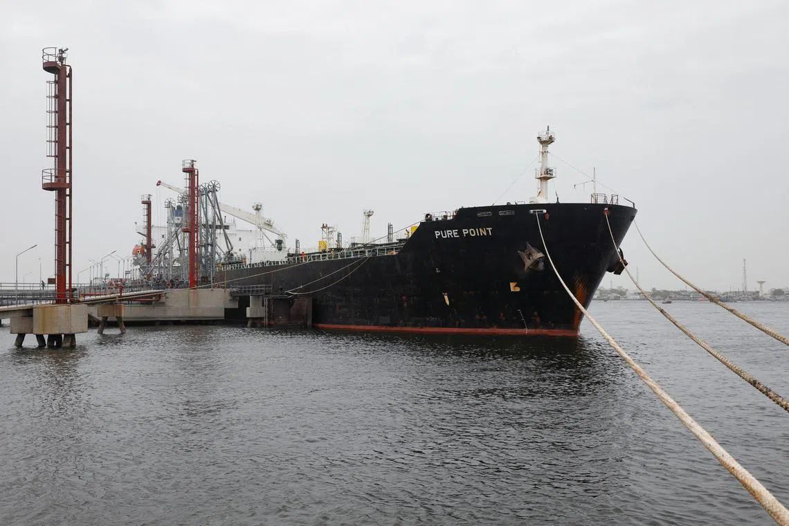 Oil shipping rates extended their rally on expectations of a tightening in global tanker supply from wider US sanctions on Russia’s fleet.