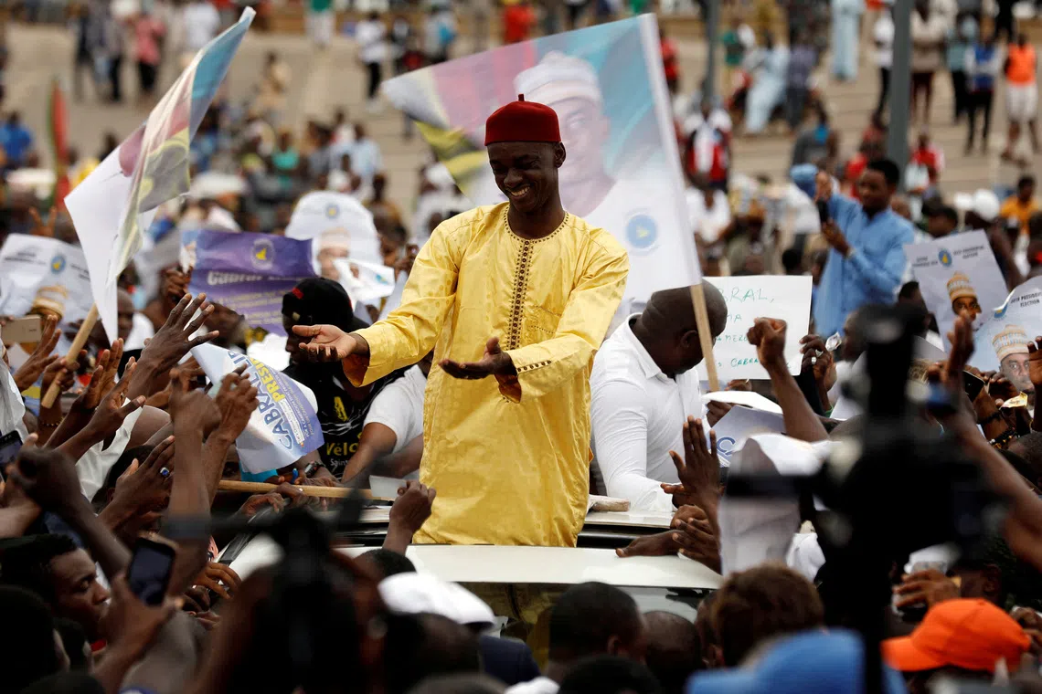 Presidential candidate Cabral Libii of Univers party greets supporters as he arrives for his final campaign rally in Yaounde, Cameroon, October 6, 2018. REUTERS/Zohra Bensemra