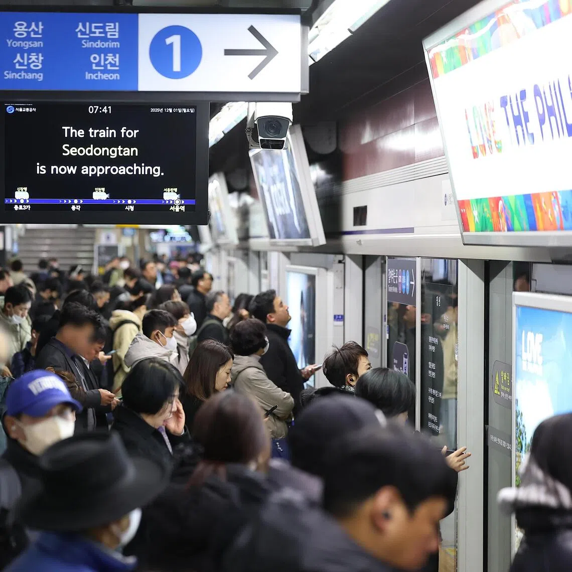 The public transit system in South Korea is not currently part of the open-loop system for major credit card companies such as Visa and Mastercard.