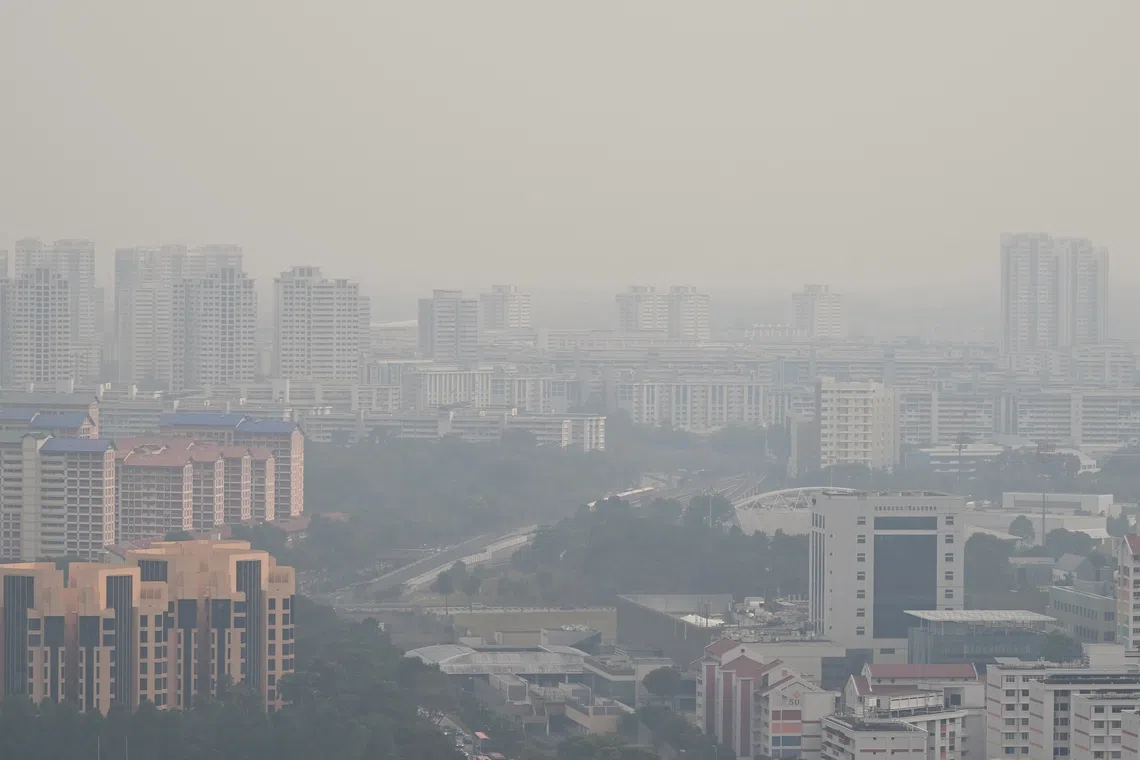 Haze in Singapore: PSI crosses 101 in central region as air quality enters unhealthy range