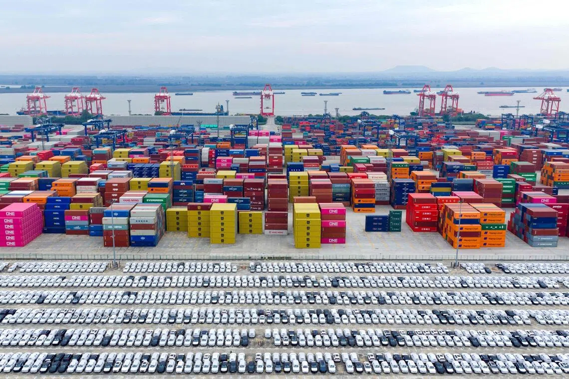 China’s trade surplus tops US$1 trillion for first time in any year after exports rebound
