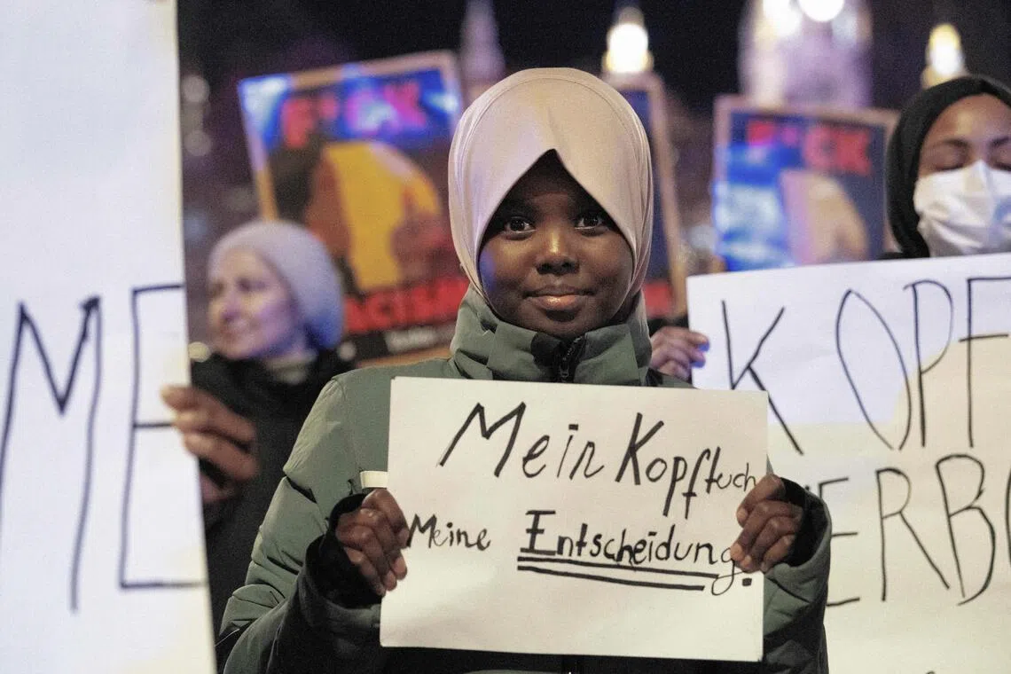 Headscarf ban in Austrian schools sparks anger