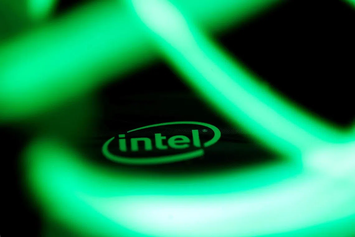 Intel said it expects to lose money in the current quarter, surprising investors with a bleaker-than-expected outlook for both the PC market and key data centre division.