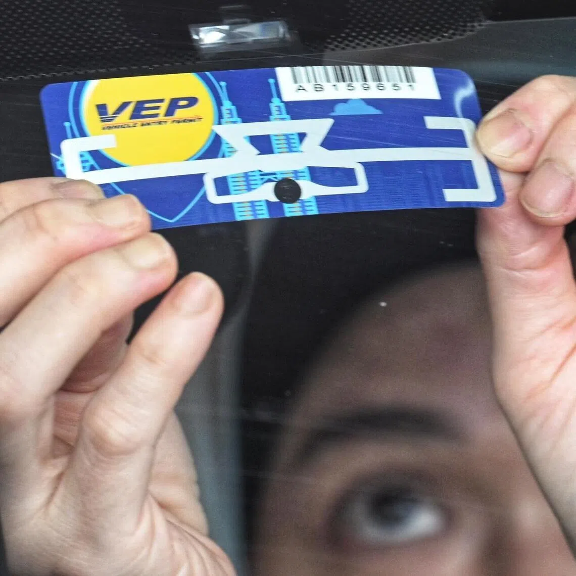 Drivers who were fined for lacking a VEP were told to pay them on the spot, said an official.
