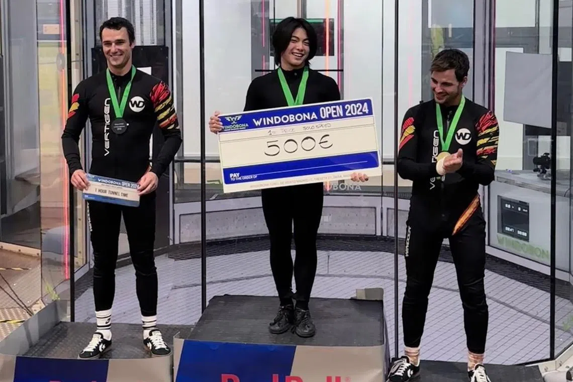 dgfly23 - Solo speed gold medalist Kai Minejima-Lee (centre), with silver medalist Lewis Hard (L), and bronze medalist Cesar Rico (R)


Credit: Courtesy of Kai Minejima-Lee