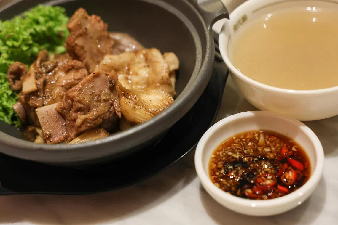 Parkson Bak Kut Teh’s Original White Pepper Bak Kut Teh (Dry).