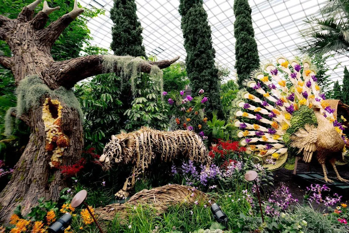 Tiger sculpture at MASA’s Gardens by the Bay exhibit in the Flower Dome.