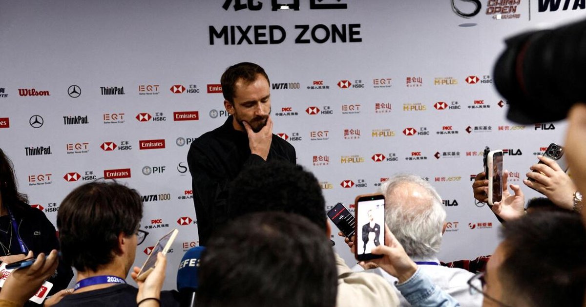 Medvedev disqualified in China Open semi-final | The Straits Times