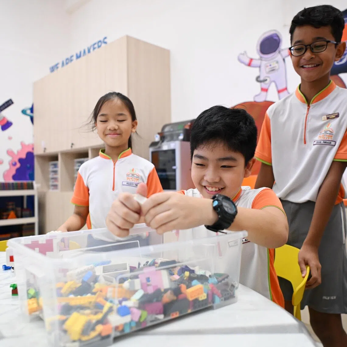 ST20251023_202583000692 Azmi Athni etspace//

(from left) Palm View Primary School students Felicity Ying, Jeriah Ang, and Eshan Firdaus using the Lego set at the makerspace on Oct 23, 2025. 

ST PHOTO: AZMI ATHNI