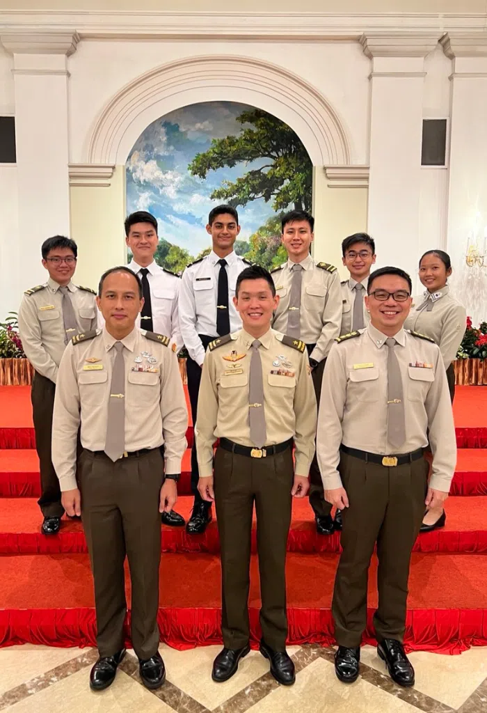 florian ableitner, back row centre, among fellow recipients after being awarded the saf merit scholarship in 2022