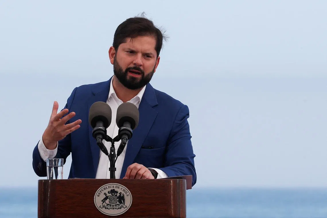FILE PHOTO: Chile's President Gabriel Boric speaks during an event about announcing a partnership with Alphabet's Google to build the first undersea fibre-optic cable between South America and Asia Pacific, in Valparaiso, Chile, January 11, 2024. REUTERS/Rodrigo Garrido/File Photo