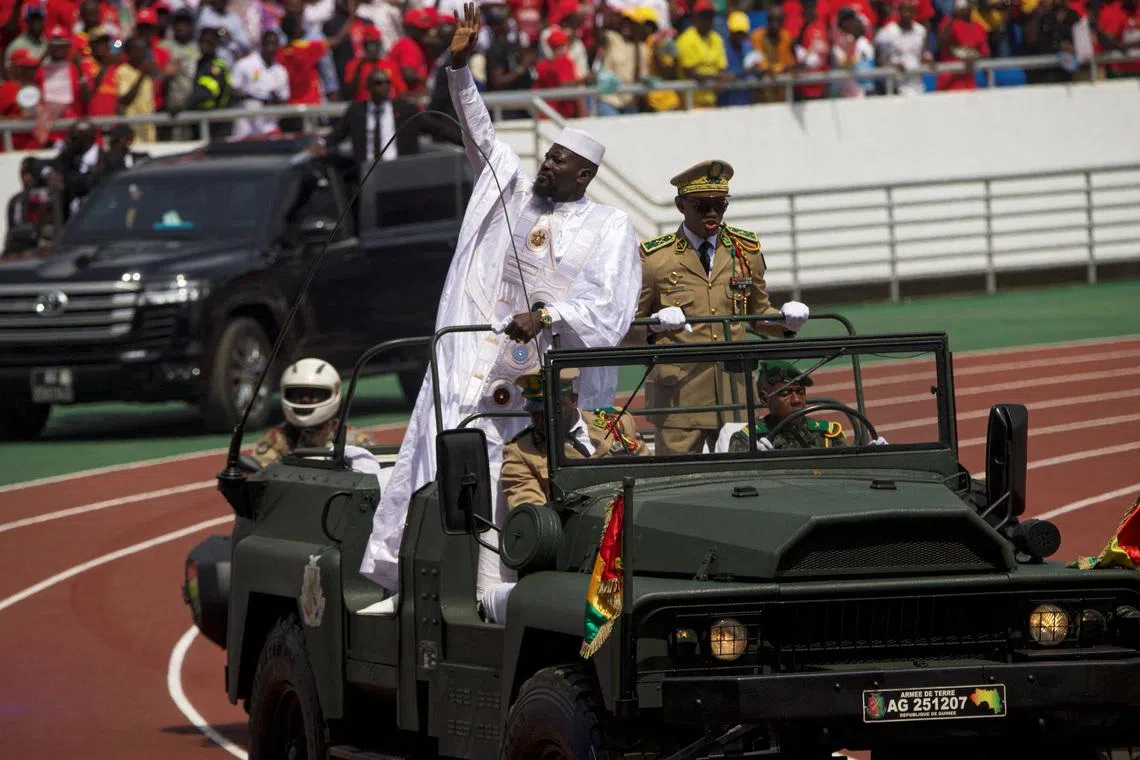 FILE PHOTO: Guinea's President-elect Mamady Doumbouya arrives in a vehicle to take the oath of office during a swearing-in ceremony in Conakry, Guinea, January 17, 2026. REUTERS/Stringer