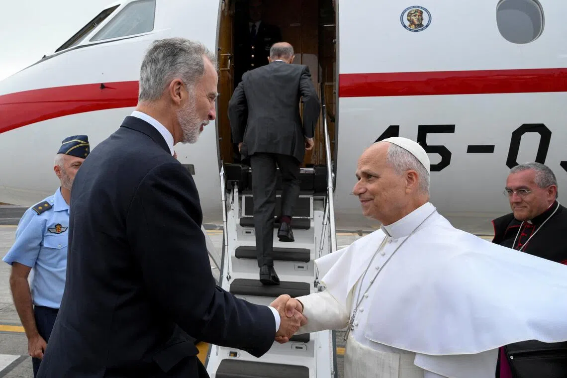Plane trouble delays Pope’s return after migrant-focused Spain visit