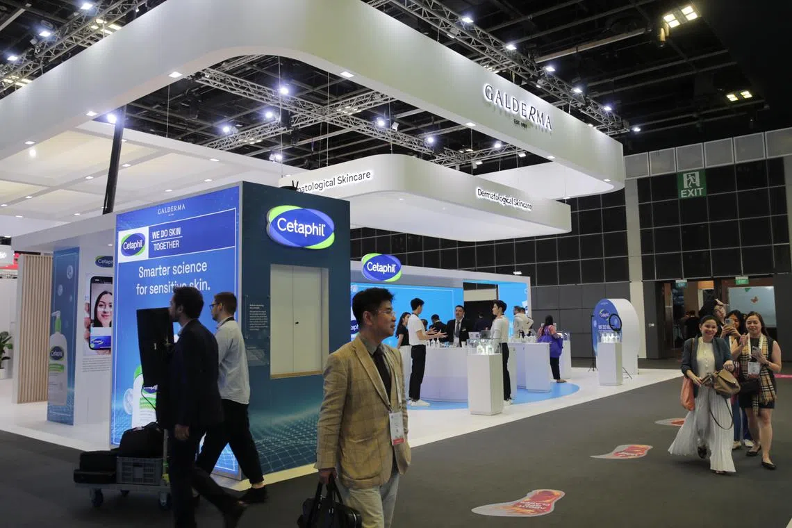 ST20230704_202355969430: Gin Tay/ skskin/Salma/ 

Visitors at Galderma booth during the  25th World Congress of Dermatology held at Suntec Singapore Convention & Exhibition Centre, photograph on July 4, 2023.