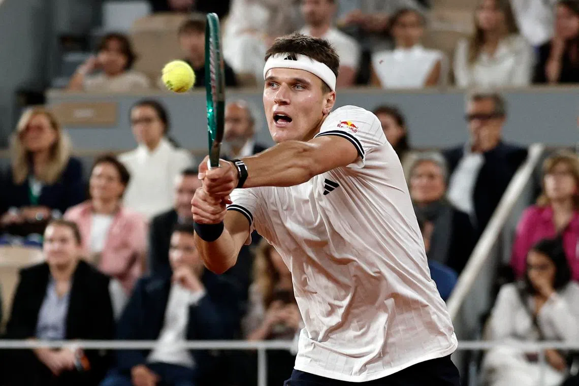 Teen sensation Fonseca exits French Open with new conviction