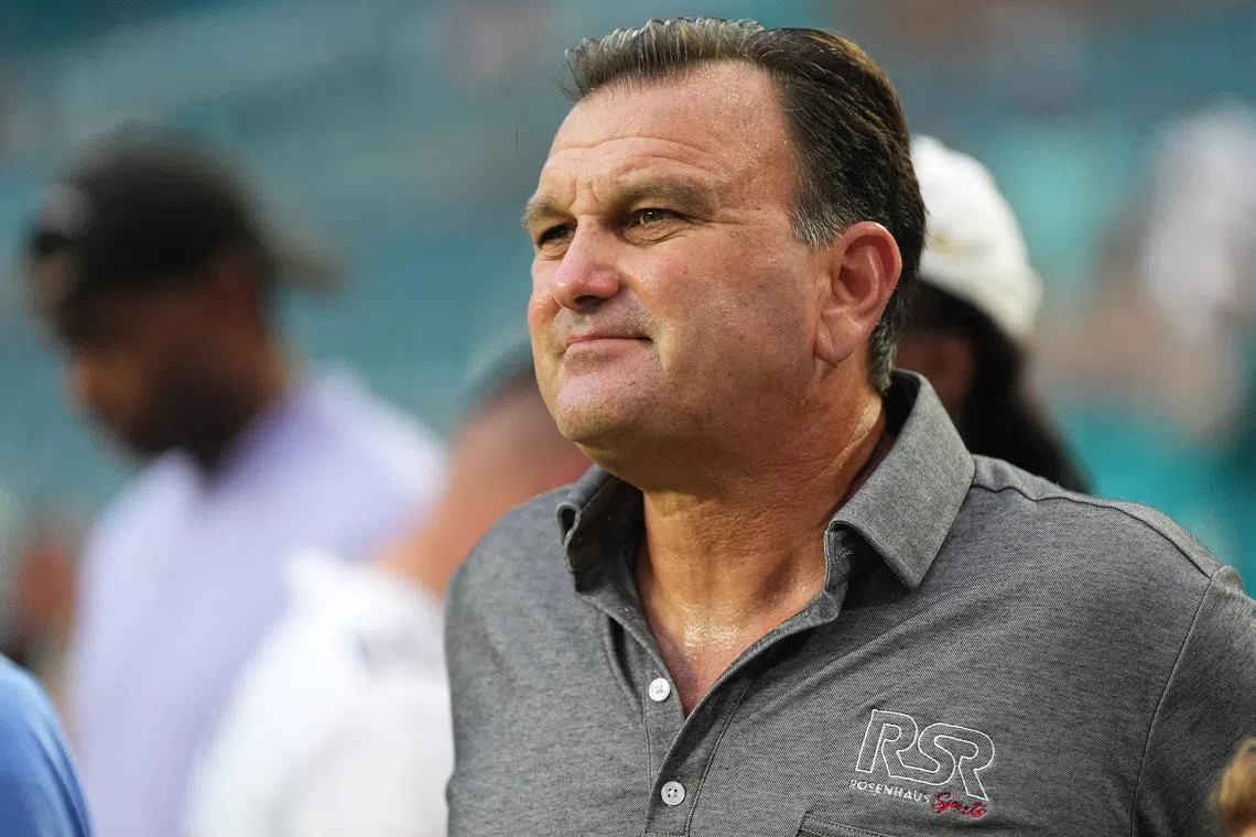 FILE PHOTO: Sep 12, 2024; Miami Gardens, Florida, USA; Sports agent Drew Rosenhaus stands on the field prior to the game between the Miami Dolphins and the Buffalo Bills at Hard Rock Stadium. Mandatory Credit: Jasen Vinlove-Imagn Images/File Photo