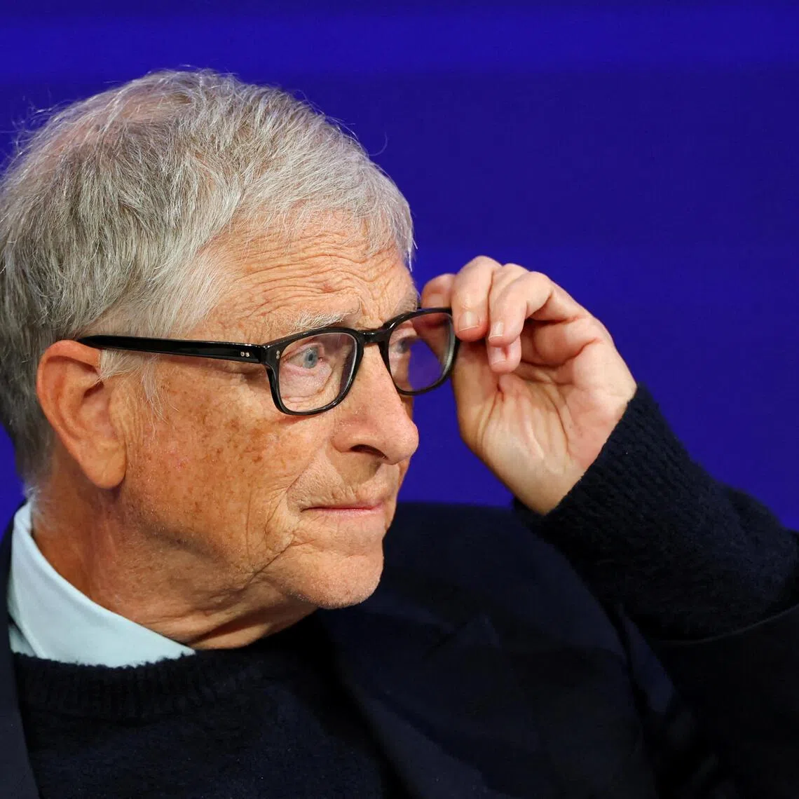 Bill Gates said governments must work together to avoid problems, likening the arrival of AI to a disaster movie.