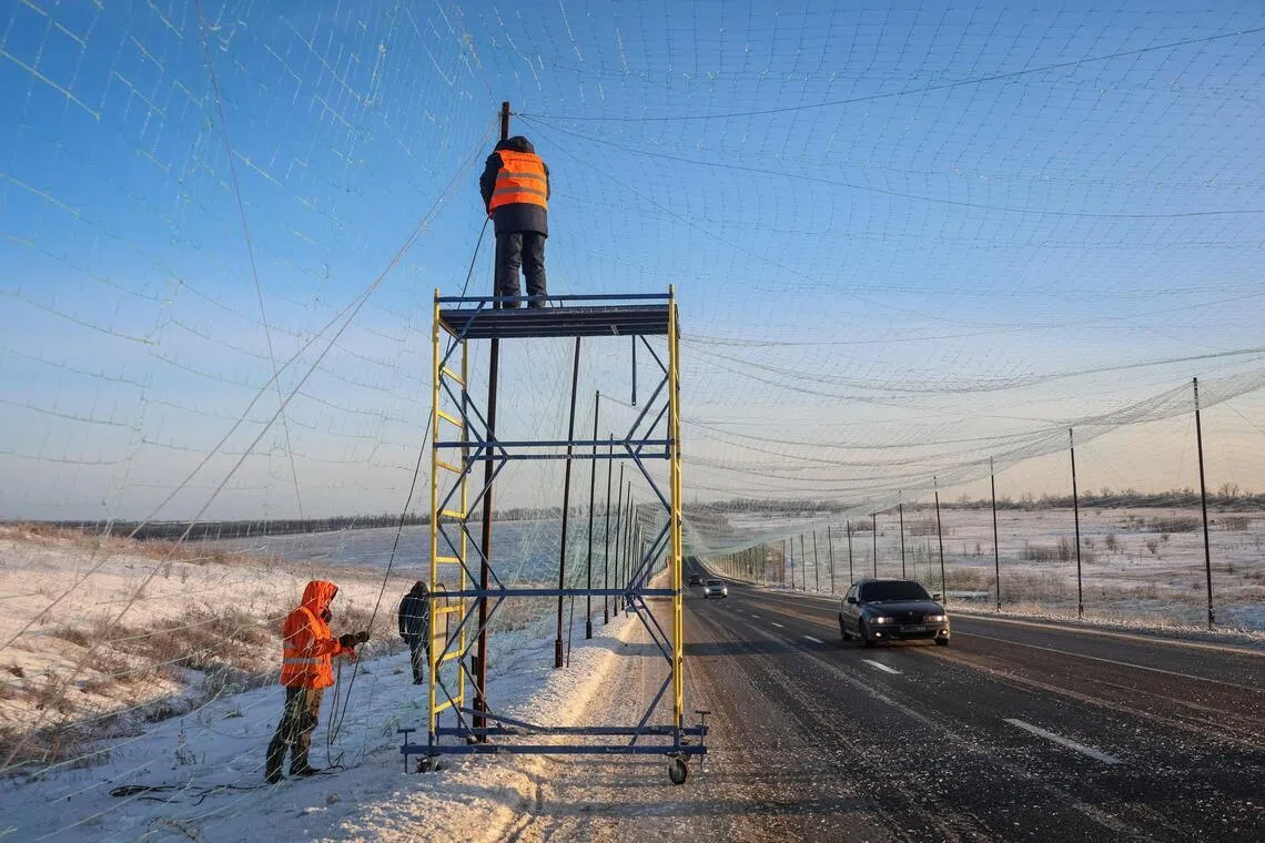 Ukraine to cover 4,000km of roads with anti-drone nets by year-end, minister says
