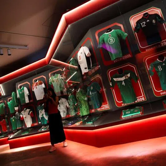 The "Epic Album" exhibition contains relics of legends such as Ronaldo, Cruyff, Pele and a collection of Mexican national team t-shirts at the Museo Yancuic in Mexico City, as the 2026 FIFA World Cup approaches.
