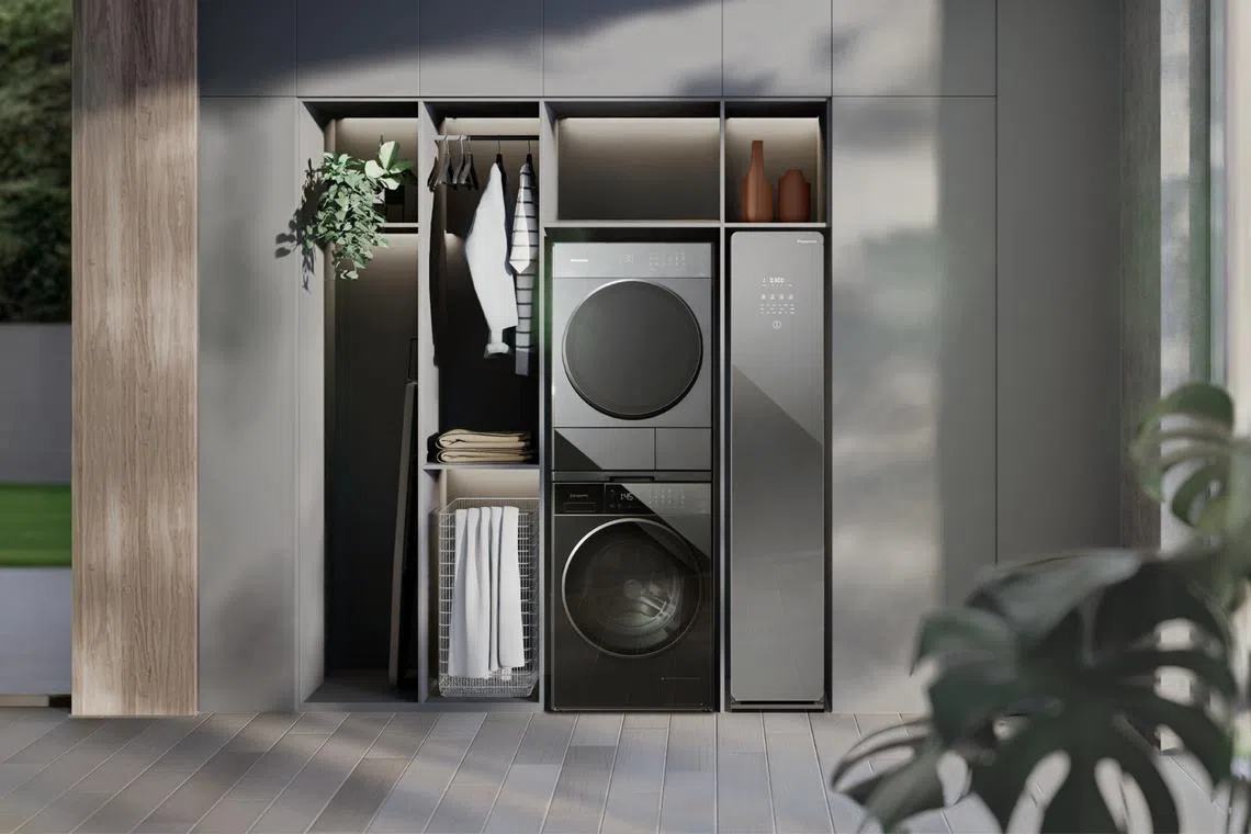 With features such as automated detergent dosing and steam-powered odour removal, Panasonic's CARE+ Edition laundry care range can help simplify your laundry routine. 