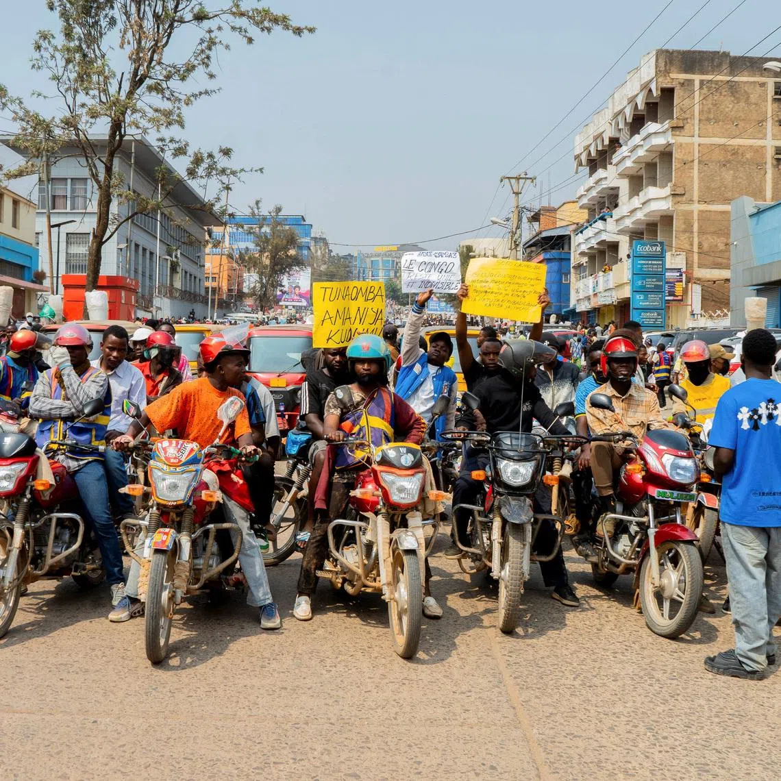Congolese people gather to take part in a demonstration organized by civil society groups opposing the constitutional reforms proposed by President Felix Tshisekedi and calling for direct dialogue between the Congolese government and M23 rebels as part of efforts to end the conflict in the country, in Bukavu, eastern Democratic Republic of the Congo, July 28, 2026. REUTERS/Victoire Mukenge.