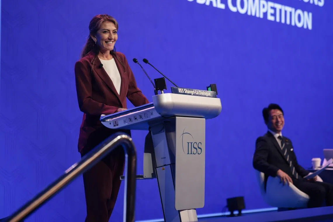 Dilan Yeşilgöz-Zegerius, Netherlands Minister of Defence and Deputy Prime Minister, bantering with Japan’s Defence Minister Shinjiro Koizumi (right) at the plenary session on Managing Regional Tensions Amid Global Competition at the Shangri-La Dialogue on May 31, 2026.