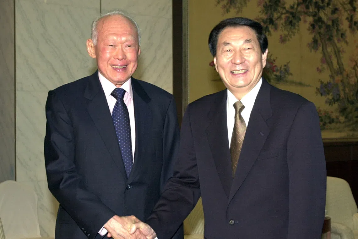 Then Senior Minister Lee Kuan Yew (left) with Mr Zhu Rongji at the Mandarin Hotel in 2000.
