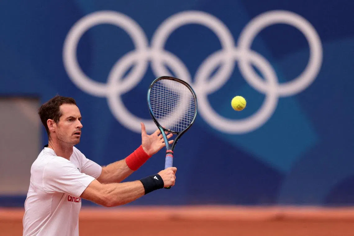 FILE PHOTO: Paris 2024 Olympics - Tennis - Practice - Roland-Garros, Paris, France - July 22, 2024. Andy Murray of Britain during practice. REUTERS/Claudia Greco/File Photo