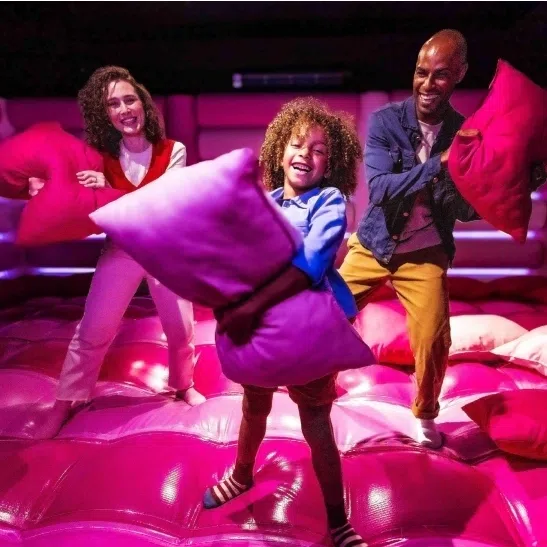 The attraction features nine themed rooms using visual, audio and tactile elements designed to stimulate sensory responses.