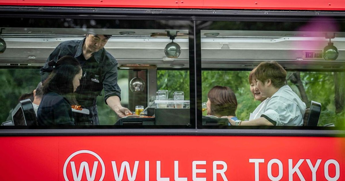 Sightseeing bus serving conveyor-belt sushi to be launched in Tokyo on Oct 10