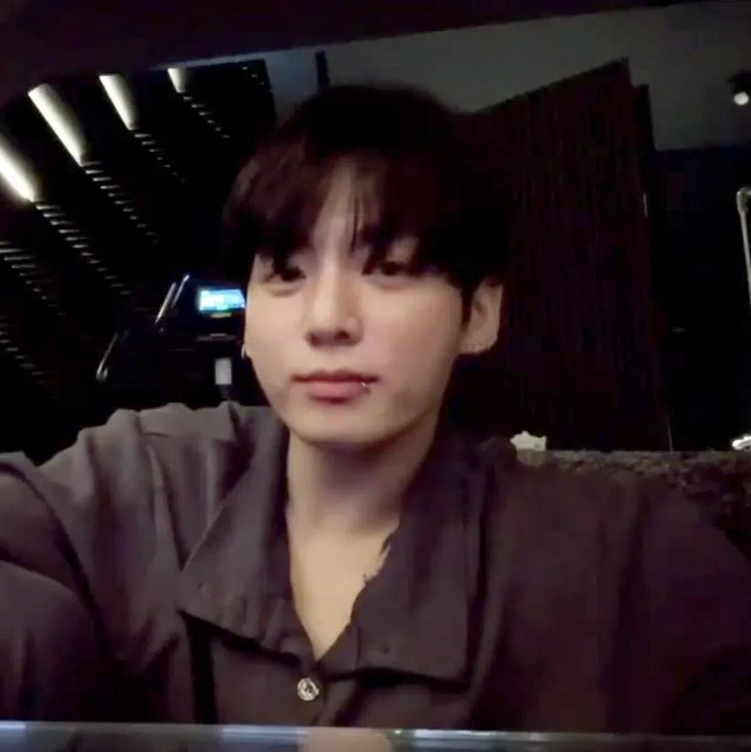 BTS' Jungkook in a Weverse live stream on April 8