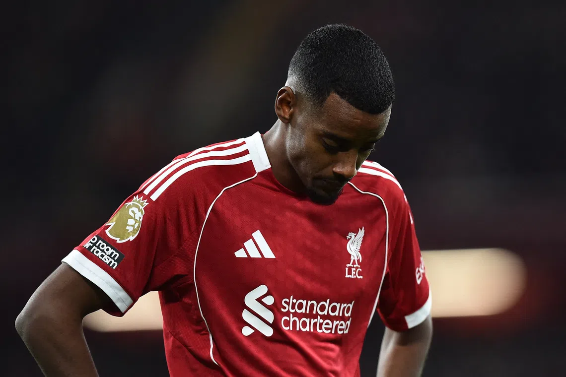 Soccer Football - Premier League - Liverpool v Sunderland - Anfield, Liverpool, Britain - December 3, 2025 Liverpool's Alexander Isak looks dejected as he is substituted REUTERS/Peter Powell