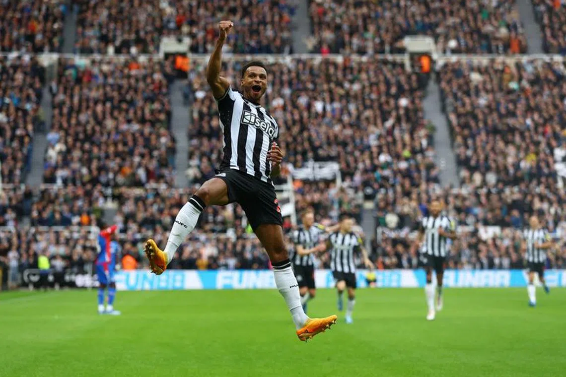 Soccer Football - Premier League - Newcastle United v Crystal Palace - St James' Park, Newcastle, Britain - October 21, 2023 Newcastle United's Jacob Murphy celebrates scoring their first goal Action Images via Reuters/Lee Smith