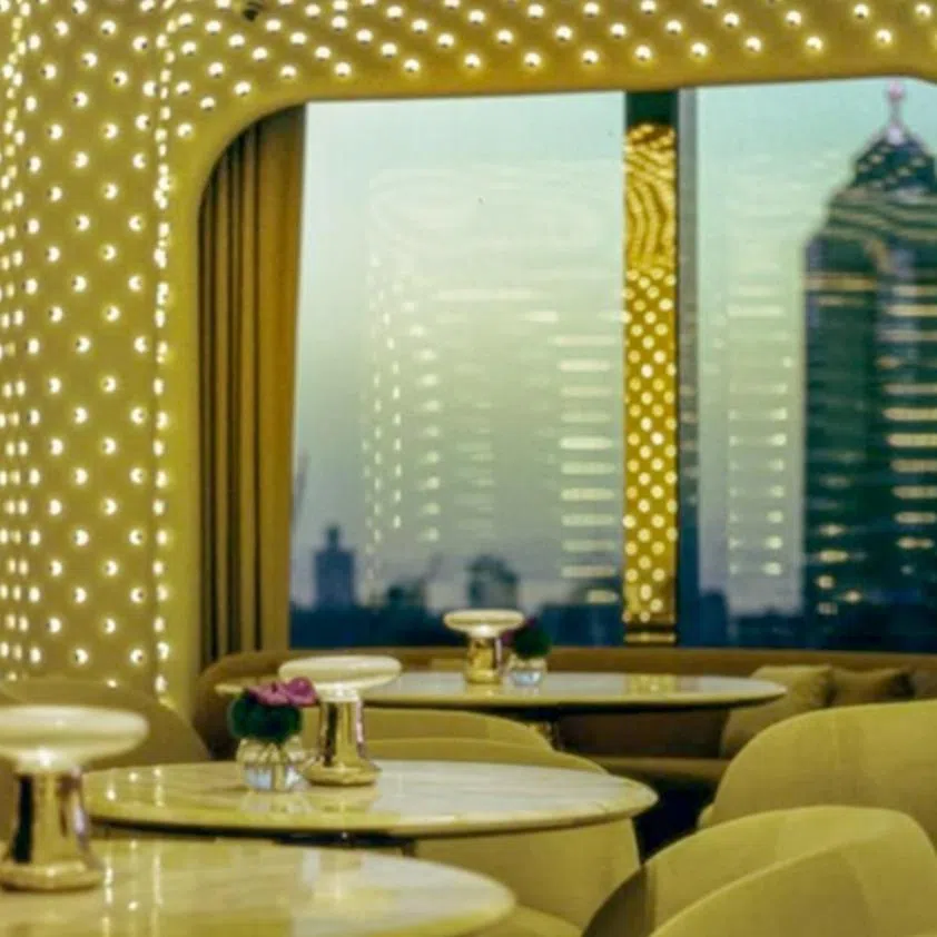 At Peridot, hundreds of small lights are perfectly aligned from floor to ceiling.