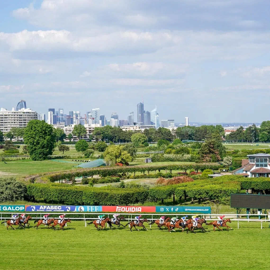 Saint-Cloud racecourse - A spectacular view of the Saint-Cloud racecourse with the Paris skyline in the background as horses make their way in a race around the 125-year-old track.
PHOTO: SCOOPDYGA