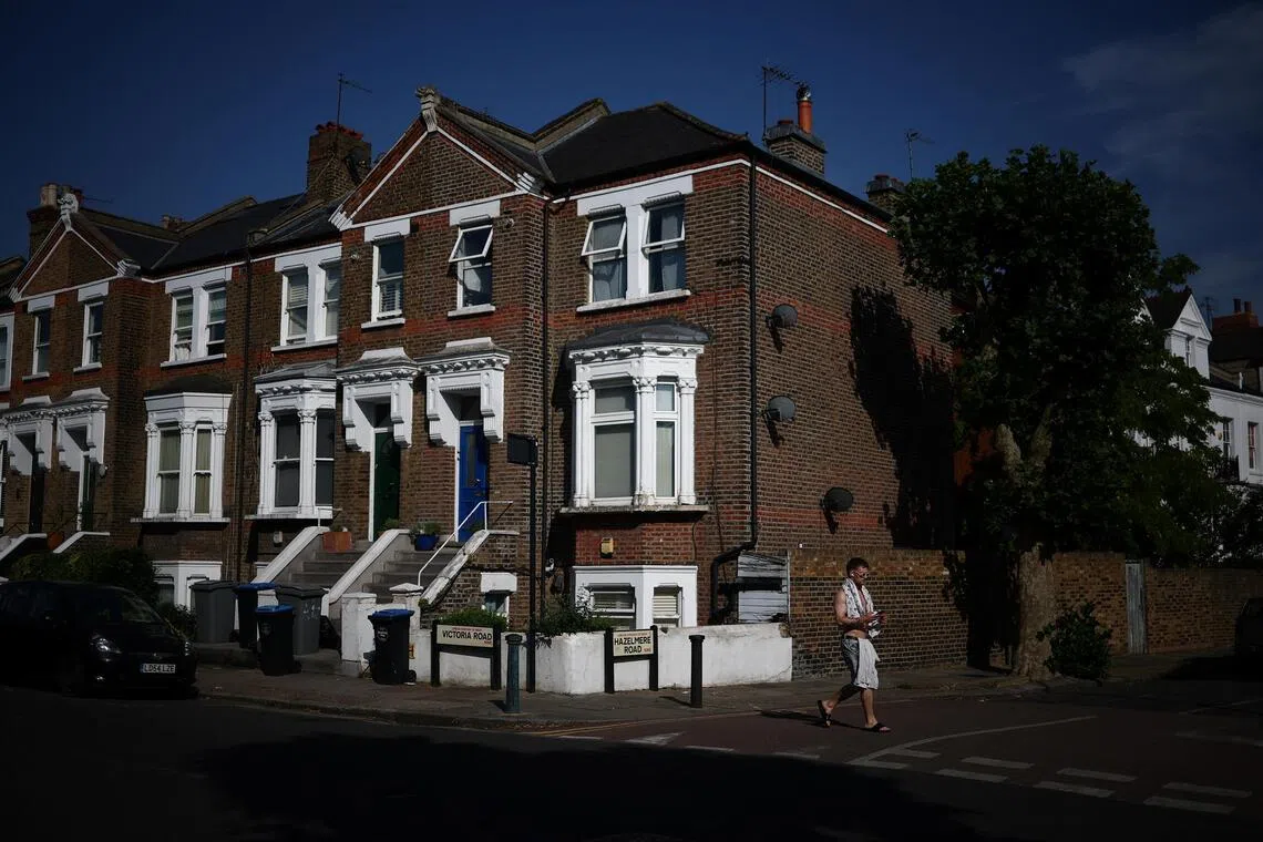 London mayor says schools need aircon as extreme heat forces rethink