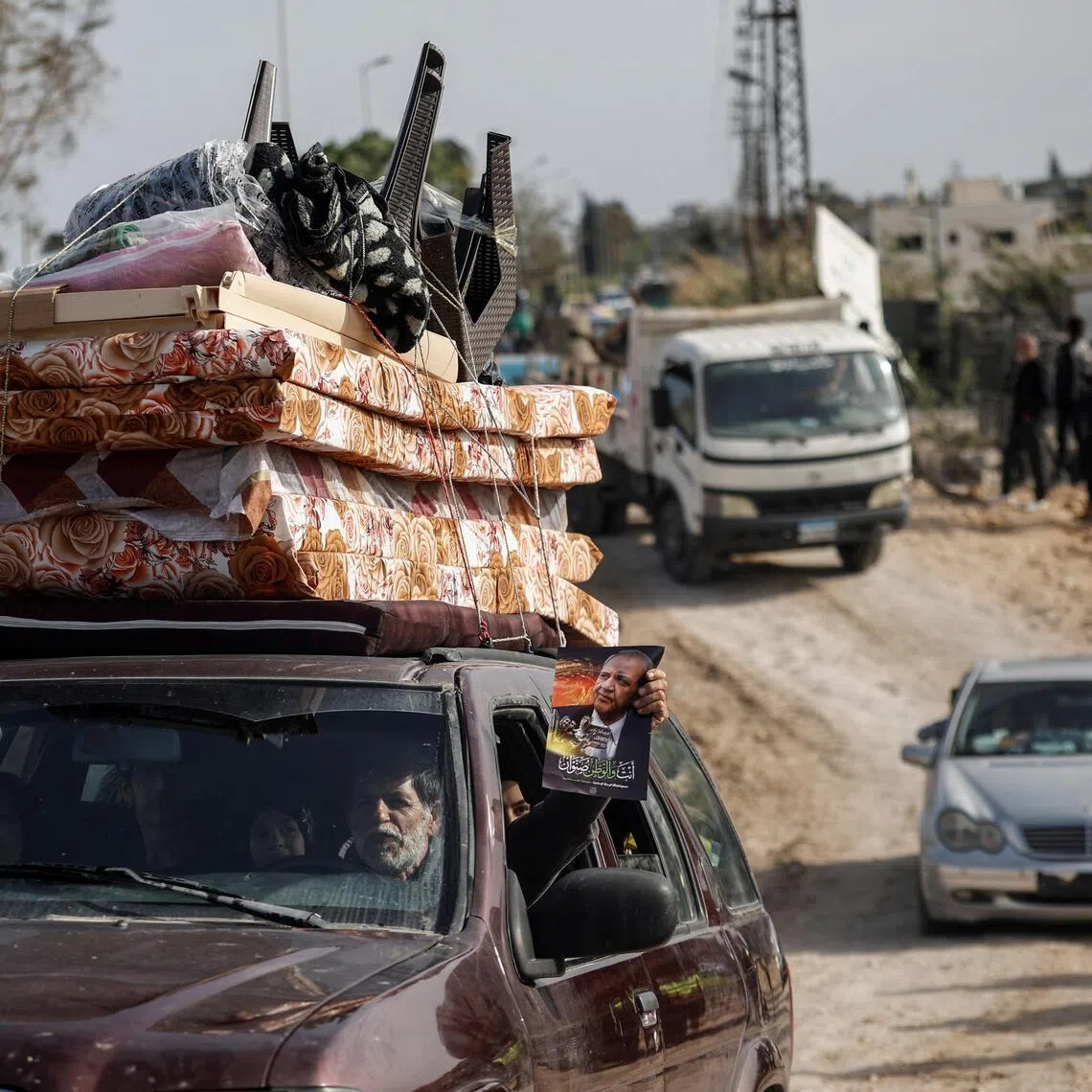 If the fighting resumed, displaced residents returning to the country’s war-torn south would have to evacuate again. 