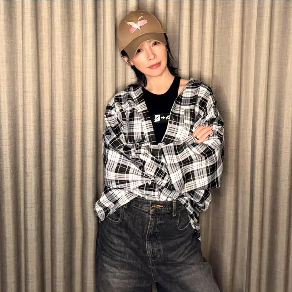 The sudden explosion caused the shower head to “burst out from the wall”, Vivian Hsu penned in Chinese.