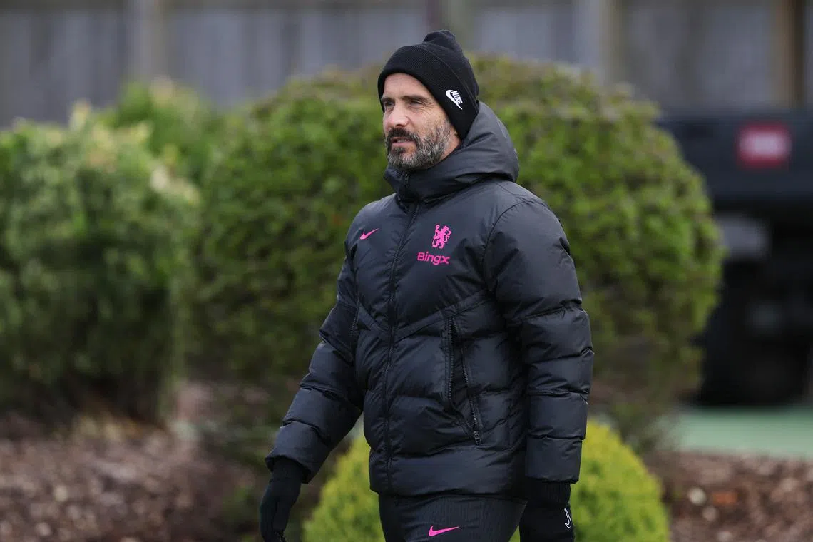 Soccer Football - Conference League - Chelsea Training - Cobham Training Centre, Cobham, Britain - April 16, 2025 Chelsea manager Enzo Maresca during training Action Images via Reuters/Paul Childs