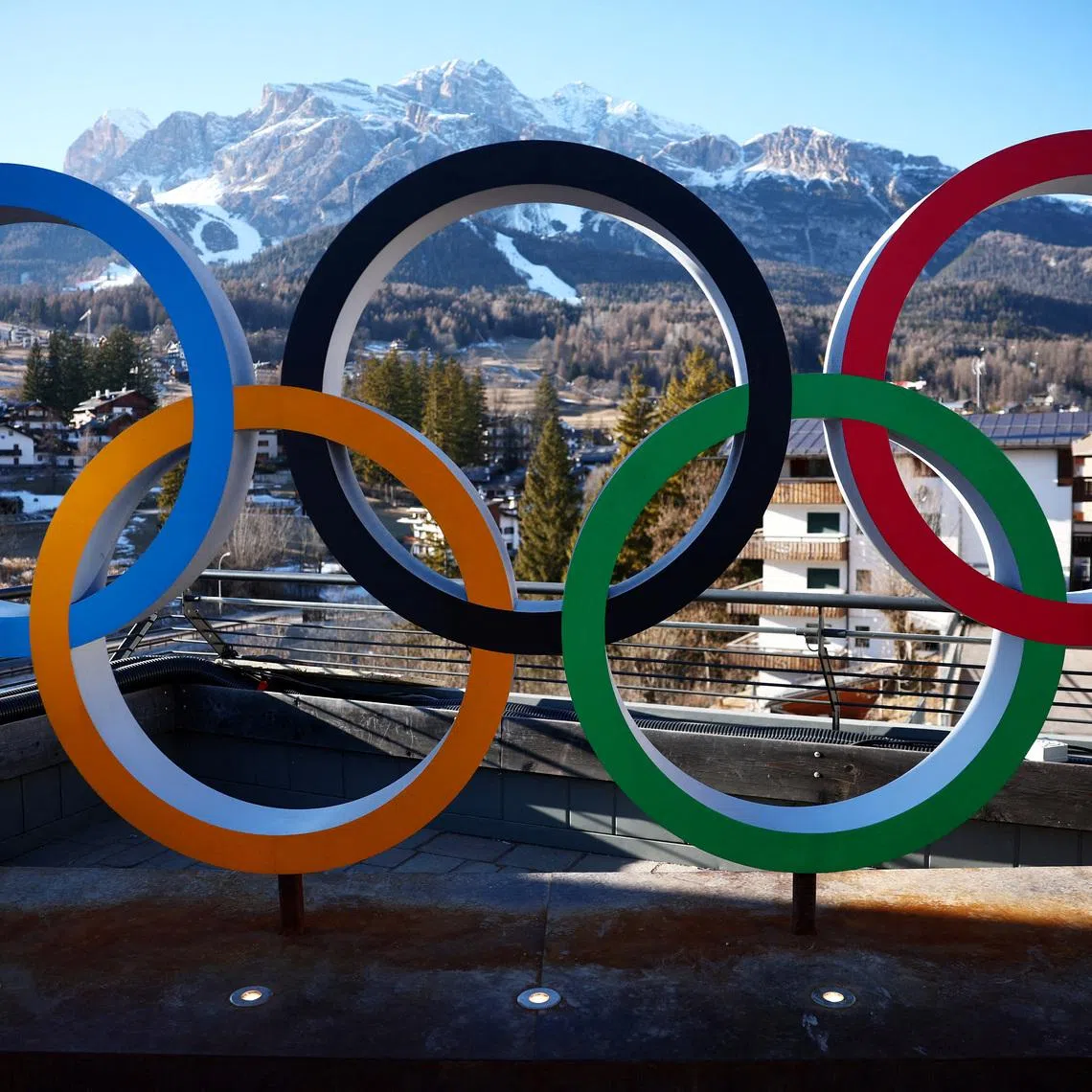 Milano Cortina 2026 Winter Olympics - Previews - Cortina d'Ampezzo, Italy - January 21, 2026 General view of the Olympic rings ahead of the Milano Cortina 2026 Winter Olympics REUTERS/Guglielmo Mangiapane