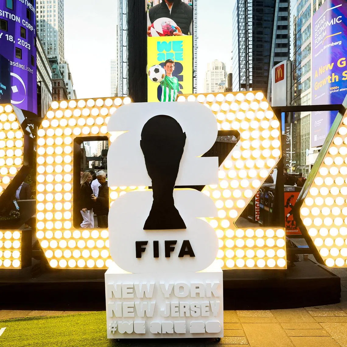 FILE PHOTO: The New York/New Jersey's FIFA World Cup 2026 logo is revealed during the kickoff event in Times Square in New York City, U.S., May 18, 2023.  REUTERS/Brendan McDermid/File Photo
