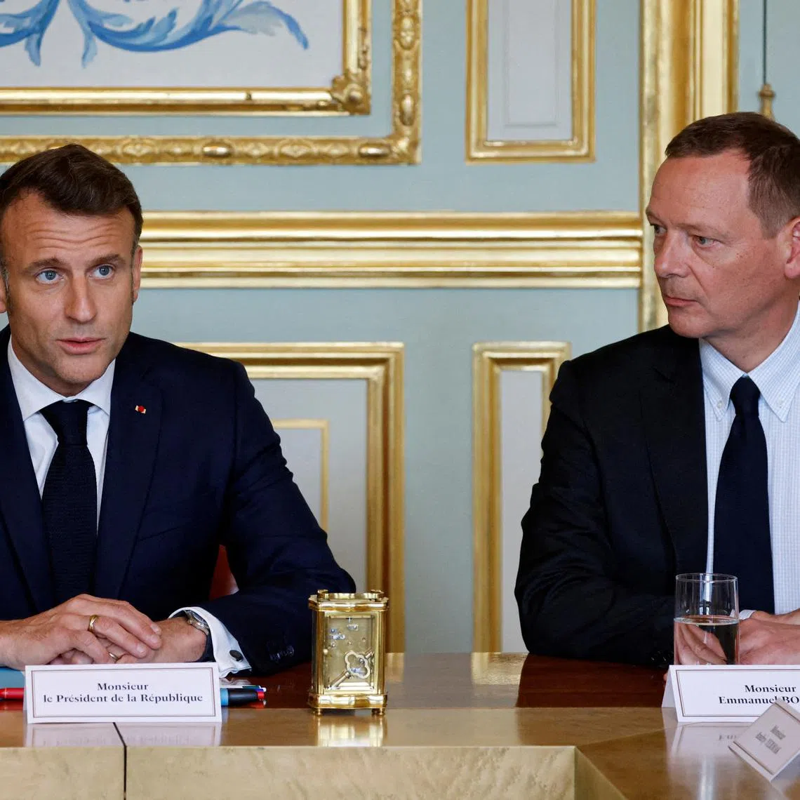 FILE PHOTO: France's President Emmanuel Macron speaks flanked by his diplomatic advisor Emmanuel Bonne during a diplomatic meeting with Ukrainian Head of Presidential Office Andriy Yermak, UK National Security Adviser Jonathan Powell, US Special Envoy Steve Witkoff, US Secretary of State Marco Rubio, and Germany national security advisor Jens Ploetner at the Elysee presidential palace in Paris, France April 17, 2025.  LUDOVIC MARIN/Pool via REUTERS/File Photo