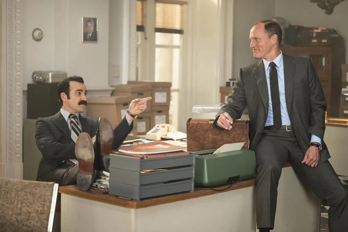 nytwhite30 - Justin Theroux (left) and Woody Harrelson in White House Plumbers



Source/copyright: HBO Go