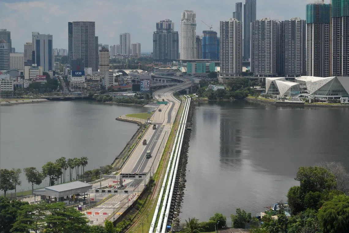 Singapore is already a major investor in Johor, but that is probably only a fraction of what would be possible in a Special Economic Zone, says the writer.