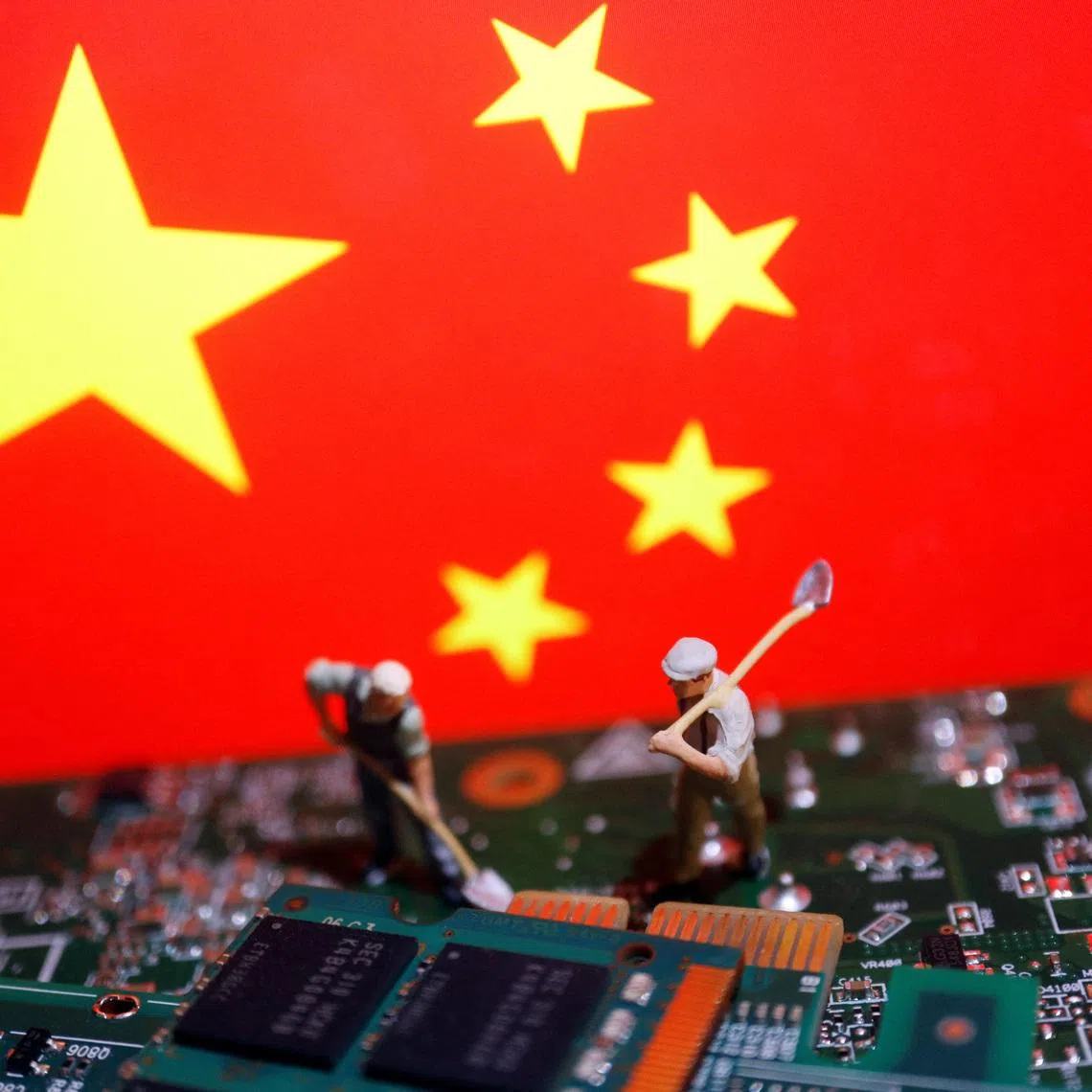 China has told domestic companies to stop using cybersecurity software from US and Israeli firms due to national security concerns.