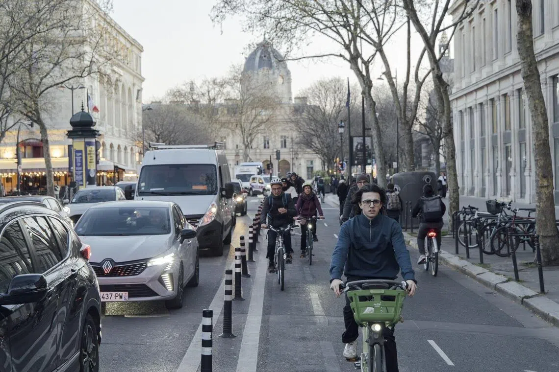 France emissions cuts slow again, climate targets off track