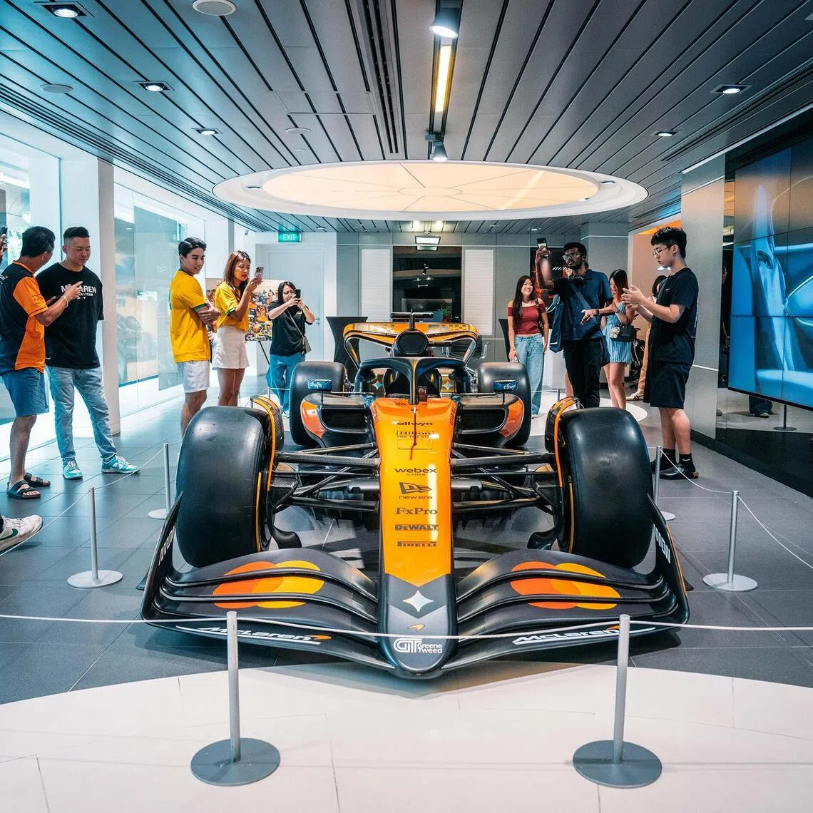 ntfast19 - The replica of the McLaren MCL38 F1 car is making its rounds in Singapore ahead of the Singapore Grand Prix on Oct 5, 2025. 


Credit: McLaren Singapore