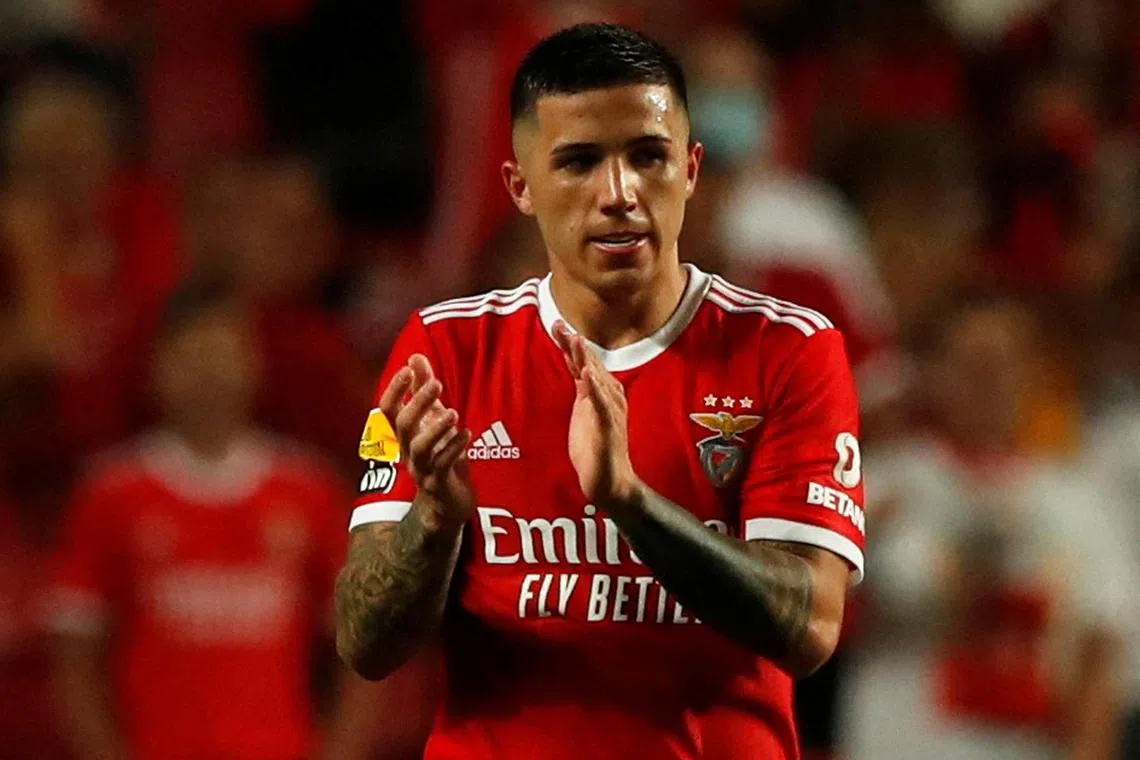 Benfica's Enzo Fernandez is set to move to Chelsea after both clubs agreed to a British transfer record deal of £105 million.