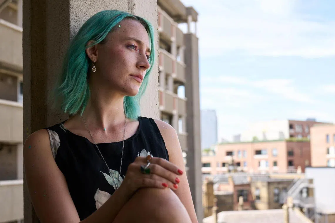 Saoirse Ronan plays a recovering addict in The Outrun.